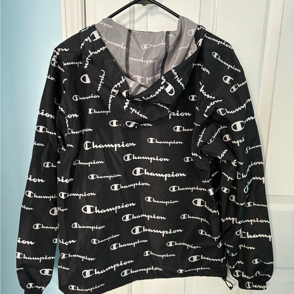 Champion poncho with clasp and side pocket - Picture 3 of 3